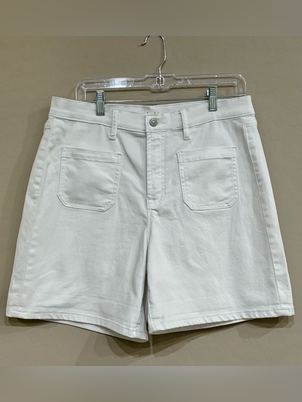 Nicole Miller NY White Cotton shorts. 12. NWOT